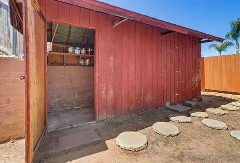 Exterior - 8411 Kappa St, La Mesa, CA 91942 photo 6 of 10