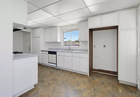 Kitchen - 8411 Kappa St, La Mesa, CA 91942 photo 1 of 4