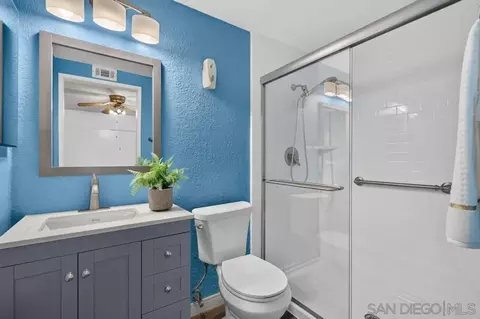 Bath - 13278 Wanesta Dr, Poway, CA 92064 photo 3 of 4