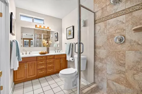 Bath - 13278 Wanesta Dr, Poway, CA 92064 photo 1 of 4