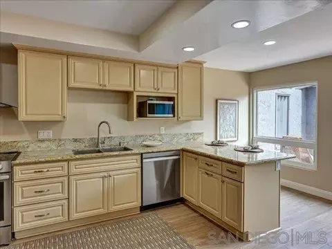 Kitchen - 3167 Via De Caballo, Encinitas, CA 92024 photo 2 of 6