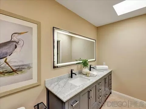 Bath - 3167 Via De Caballo, Encinitas, CA 92024 photo 3 of 6