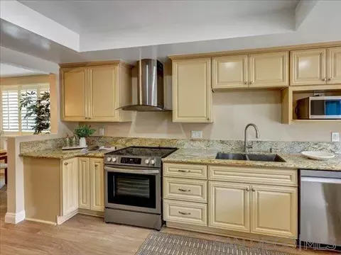 Kitchen - 3167 Via De Caballo, Encinitas, CA 92024 photo 4 of 6