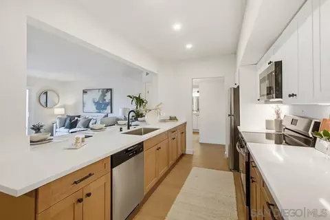 Kitchen - 1020 E Washington Ave #107, Escondido, CA 92025 photo 3 of 6