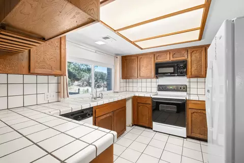 2827 N Victoria Dr, Alpine, CA 91901 photo 4