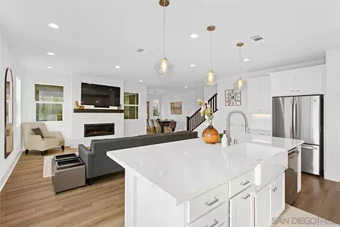 Kitchen - 39493 Dayspring Way, Temecula, CA 92591 photo 4 of 4