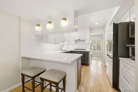 10657 Caminito Memosac, San Diego, CA 92131