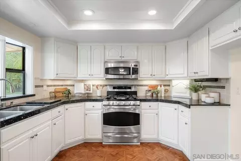 Kitchen - 770 Alamo, Escondido, CA 92025 photo 3 of 3