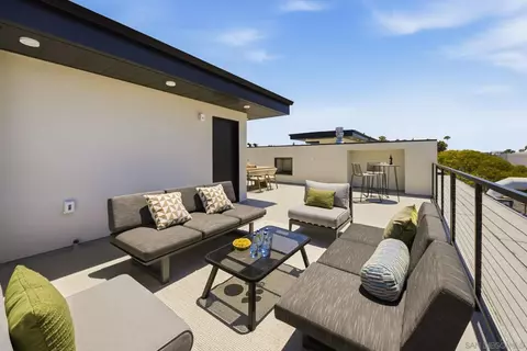 Exterior - 505 N Freeman St #202, Oceanside, CA 92054 photo 4 of 10