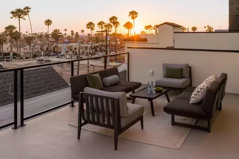 Exterior - 505 N Freeman St #202, Oceanside, CA 92054 photo 8 of 10