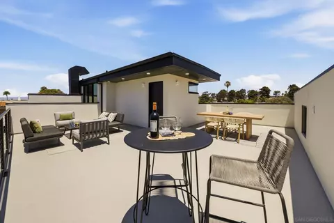 Exterior - 505 N Freeman St #202, Oceanside, CA 92054 photo 6 of 10