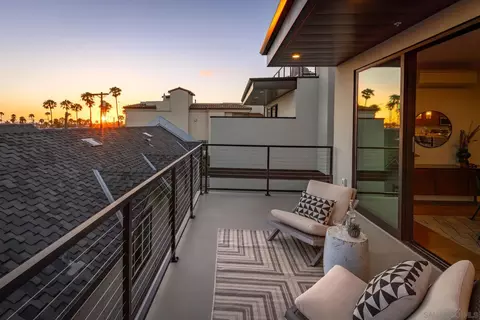 Exterior - 505 N Freeman St #202, Oceanside, CA 92054 photo 3 of 10