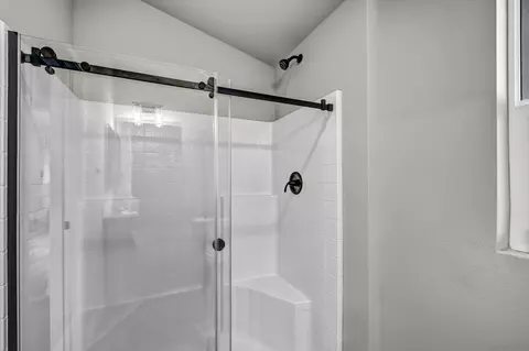 Bath - 1174 E Main St #31, El Cajon, CA 92021 photo 4 of 4