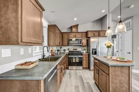 Kitchen - 1174 E Main St #31, El Cajon, CA 92021 photo 7 of 8