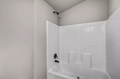 Bath - 1174 E Main St #31, El Cajon, CA 92021 photo 2 of 4