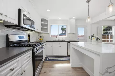Kitchen - 4003 Paula St, La Mesa, CA 91941 photo 2 of 4