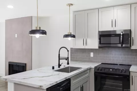 2260 Worden St #5, San Diego, CA 92107