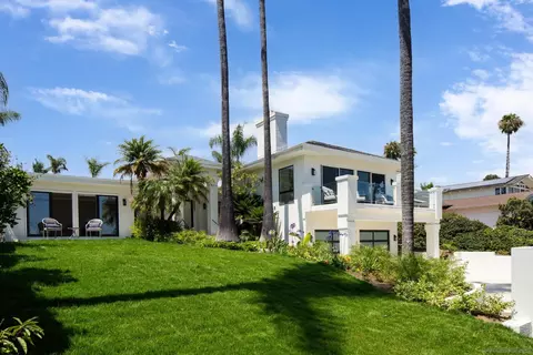 Exterior - 5918 Germaine Ln, La Jolla, CA 92037 photo 5 of 16