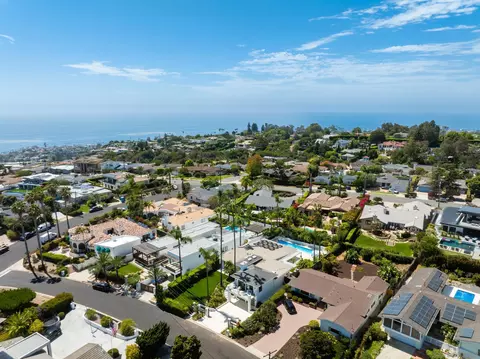 View/Area - 5918 Germaine Ln, La Jolla, CA 92037 photo 2 of 2