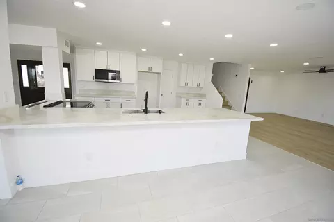 Kitchen - 614 Sneath Way, Alpine, CA 91901 photo 3 of 5