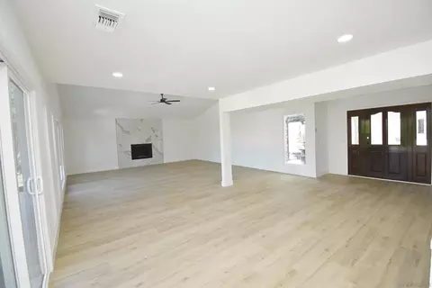 Living - 614 Sneath Way, Alpine, CA 91901 photo 6 of 13