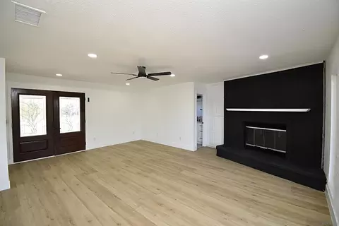 Living - 614 Sneath Way, Alpine, CA 91901 photo 11 of 13