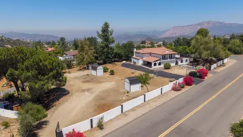 View/Area - 614 Sneath Way, Alpine, CA 91901 photo 2 of 4