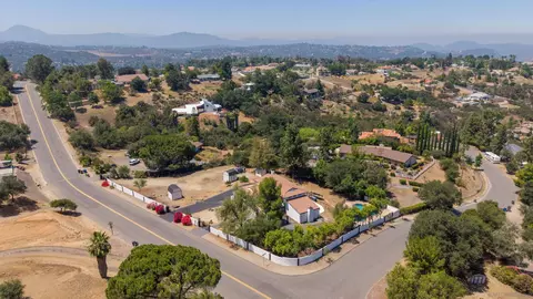 View/Area - 614 Sneath Way, Alpine, CA 91901 photo 3 of 4