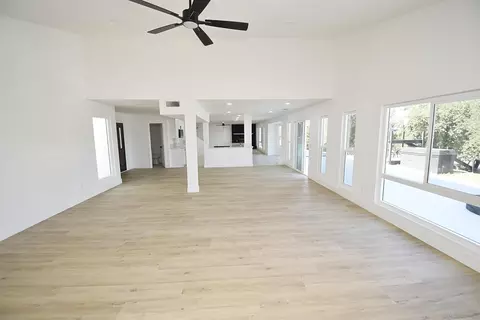 Living - 614 Sneath Way, Alpine, CA 91901 photo 3 of 13