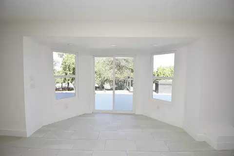 Living - 614 Sneath Way, Alpine, CA 91901 photo 8 of 13