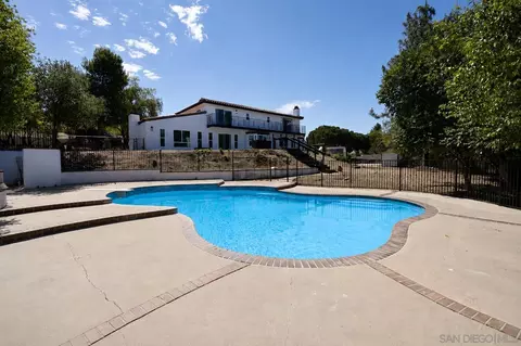 Exterior - 614 Sneath Way, Alpine, CA 91901 photo 4 of 25