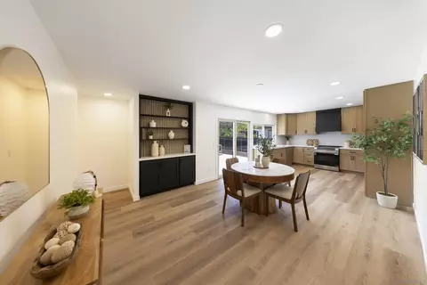 7225 Laura Ct, San Diego, CA 92120