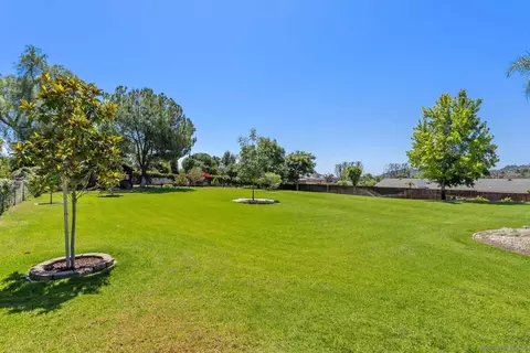 2154 Orange Ave, Escondido, CA 92029 photo 8