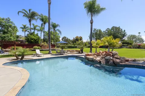 2154 Orange Ave, Escondido, CA 92029 photo 3