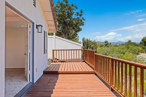 Exterior - 10241 Pebble Beach Dr, Santee, CA 92071 photo 6 of 9