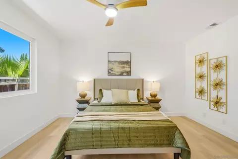Bedroom - 13736 Woodgate Pl, Poway, CA 92064 photo 2 of 8