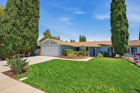 Exterior - 13736 Woodgate Pl, Poway, CA 92064 photo 2 of 16
