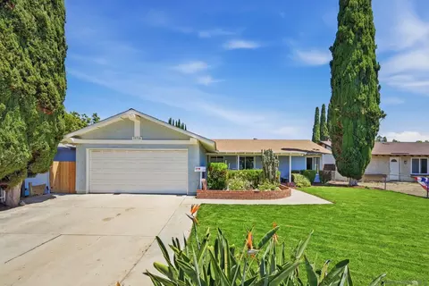 13736 Woodgate Pl, Poway, CA 92064