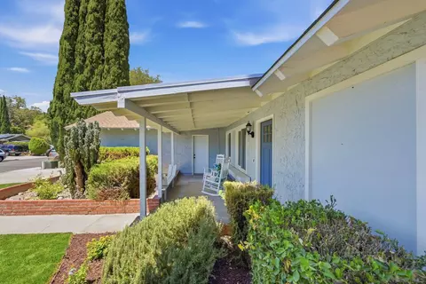Exterior - 13736 Woodgate Pl, Poway, CA 92064 photo 4 of 16