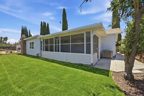 Exterior - 13736 Woodgate Pl, Poway, CA 92064 photo 6 of 16