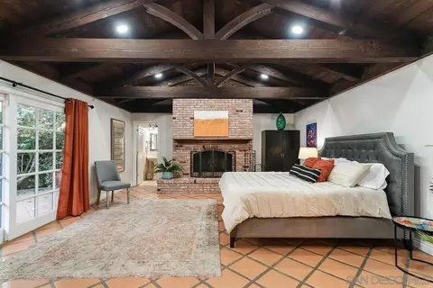 Bedroom - 1005 Solymar Dr, La Jolla, CA 92037 photo 1 of 5