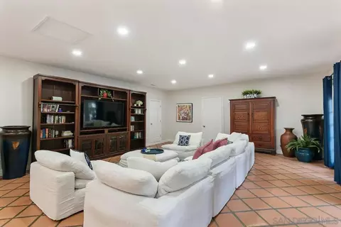 Living - 1005 Solymar Dr, La Jolla, CA 92037 photo 3 of 3