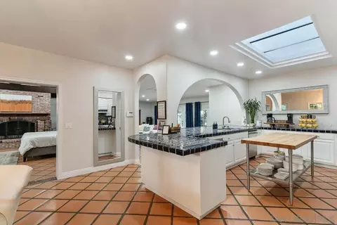 Kitchen - 1005 Solymar Dr, La Jolla, CA 92037 photo 5 of 5
