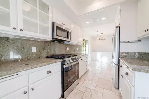 Kitchen - 139 Sinaloa Ct, Solana Beach, CA 92075 photo 4 of 4