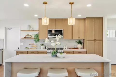 Kitchen - 10016 Bilteer Ct, Santee, CA 92071 photo 7 of 11