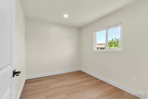 Bedroom - 10016 Bilteer Ct, Santee, CA 92071 photo 2 of 4