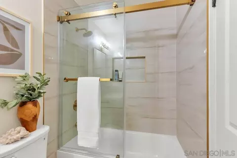 Bath - 10016 Bilteer Ct, Santee, CA 92071 photo 2 of 2