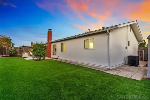 Exterior - 10016 Bilteer Ct, Santee, CA 92071 photo 5 of 7