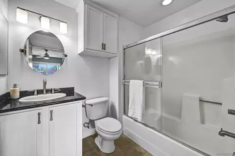 Bath - 100 Sea Clf #106, Oceanside, CA 92056 photo 2 of 2