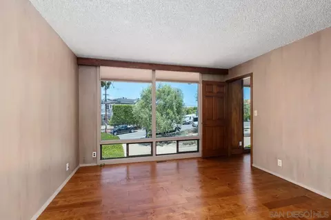 Living - 855 Muirlands Dr, La Jolla, CA 92037 photo 6 of 10